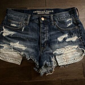 High wasted American eagle shorts size:8